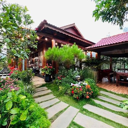 Vuon Tra Homestay Mang Den Kon Von Kla Zewnętrze zdjęcie